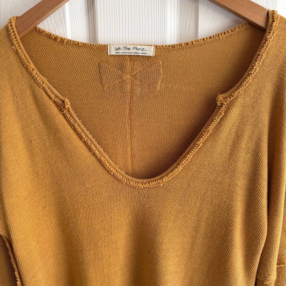 FREE PEOPLE Mustard Yellow Distressed Sweater Size Small V-Neck - Picture 4 of 12